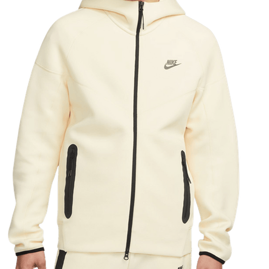 Nike tech Suit Set“ Cream “