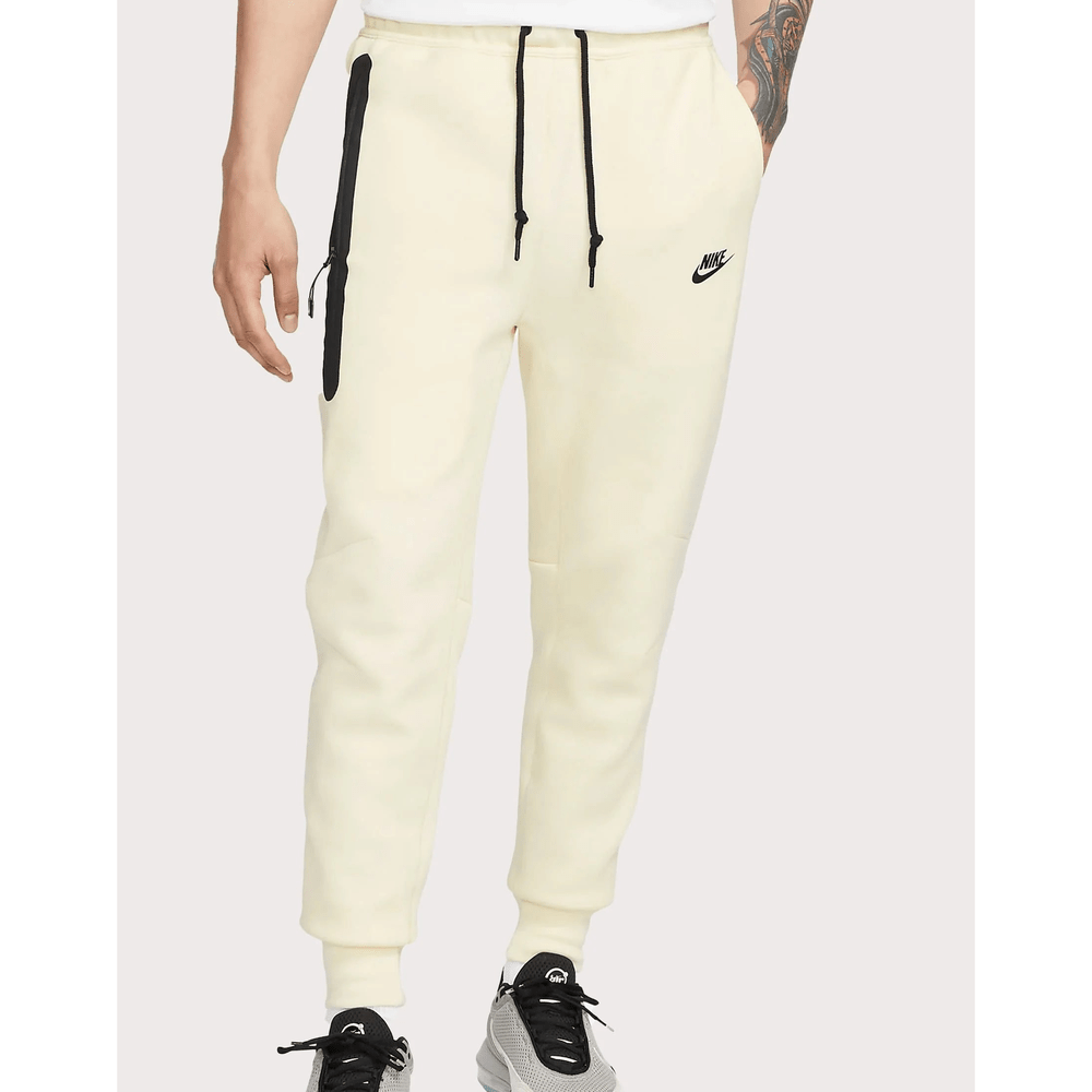 Nike tech Suit Set“ Cream “