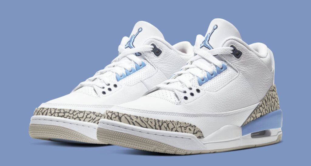 Air Jordan 3 Retro "UNC"