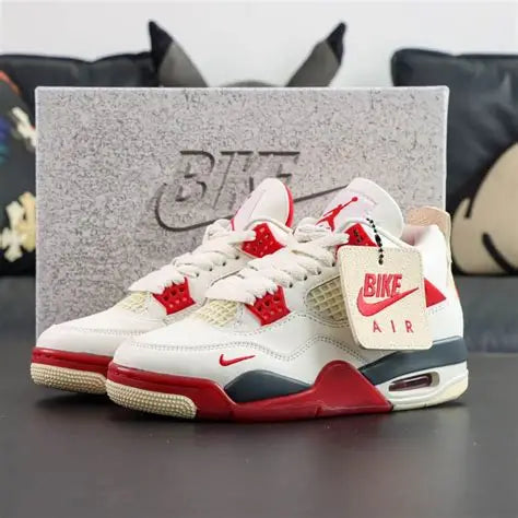Air Jordan 4 "Reverse Brick"
